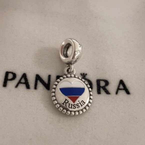 Pandora Russia Flag Exclusive Charm Pendant - Picture 1 of 4